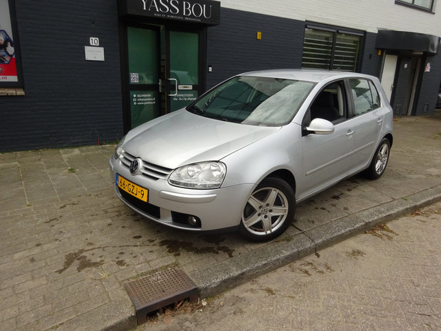 Foto 2 van Volkswagen Golf 1.4 TSI Trendline