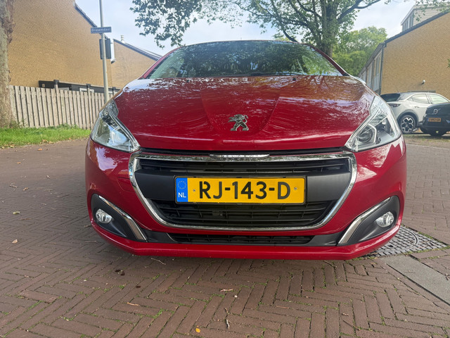 Foto 3 van Peugeot 208 Tweede eigenaar / Airco / Parkeersensoren achter / Navigatie