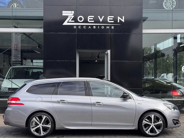 Foto 2 van Peugeot 308 SW 1.2 PureTech GT-line
