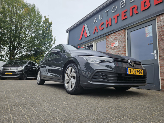 Foto 9 van Volkswagen Golf 1.0 TSI Life Business Lesauto! Trekhaak! Nette Staat! Carplay! Navigatie! LED!