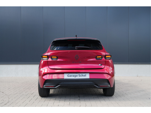 Foto 7 van Renault Clio 1.8 Hybrid 160pk esprit Alpine - 360 camera - ACC - Navi - Stoel-stuurverwarming - Came