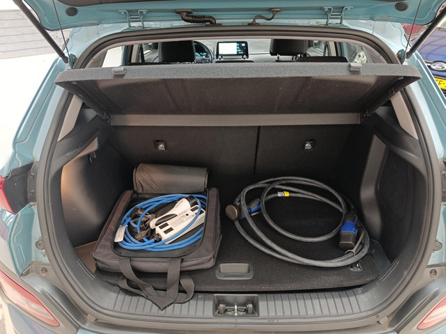 Foto 2 van Hyundai Kona EV Comfort 64 kWh Navigatie / Airco automatisch |SOH 98.7% | 3 fase | Parkeersensoren