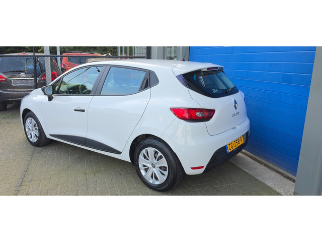 Foto 7 van Renault Clio 0.9 TCe Life 90PK Airco Cruise Bleutooth NAP Elec pakket