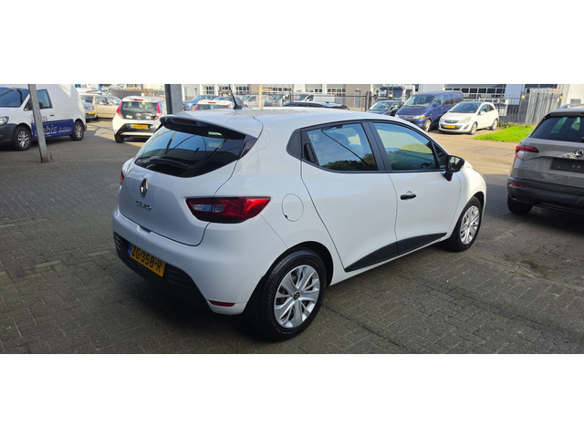 Foto 9 van Renault Clio 0.9 TCe Life 90PK Airco Cruise Bleutooth NAP Elec pakket