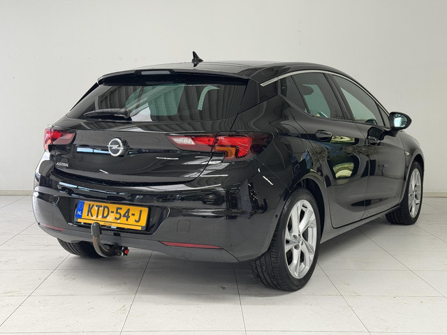 Foto 2 van Opel Astra 1.4 Turbo Innovation | Trekhaak | Stoelverwarming | Camera | Navigatie |