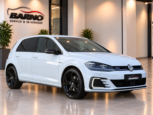 Foto 4 van Volkswagen GOLF 1.4 TSI PHEV GTE XENON|PDC|LED