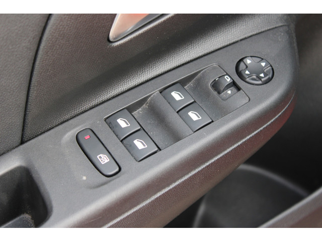 Foto 4 van Opel Corsa 1.2 Elegance//Automaat!! (bj 2020)