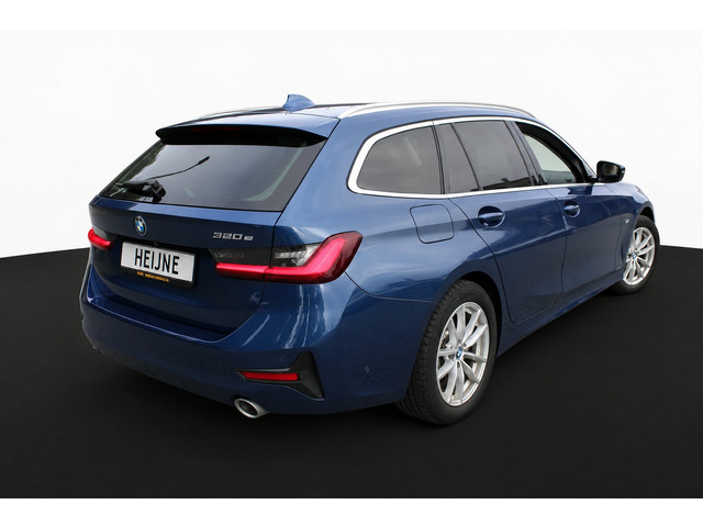 Foto 6 van BMW 3 Serie Touring 320e HYBRID AUT. BUSINESS SPORT LEDER/CAMERA/CARPLAY