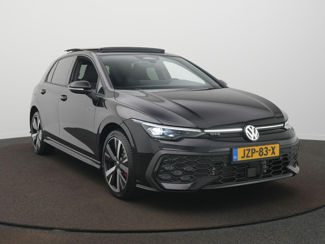 Foto 3 van Volkswagen Golf GTE 1.5 eHybrid 200 kW / 272 PK Hatchback 6 versn. 272PK | Panodak | Camera | ACC |