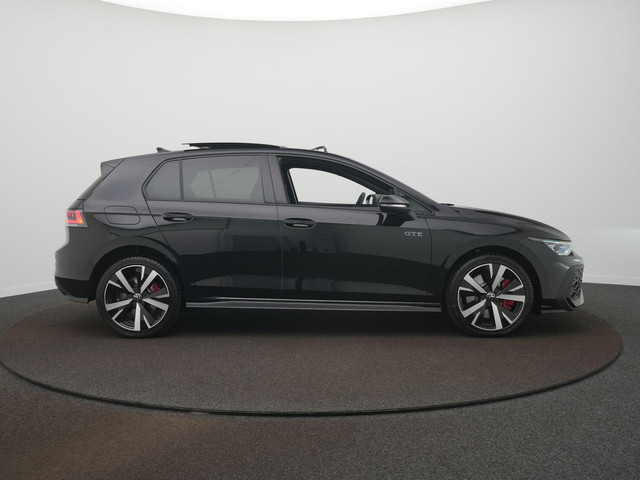 Foto 4 van Volkswagen Golf GTE 1.5 eHybrid 200 kW / 272 PK Hatchback 6 versn. 272PK | Panodak | Camera | ACC |