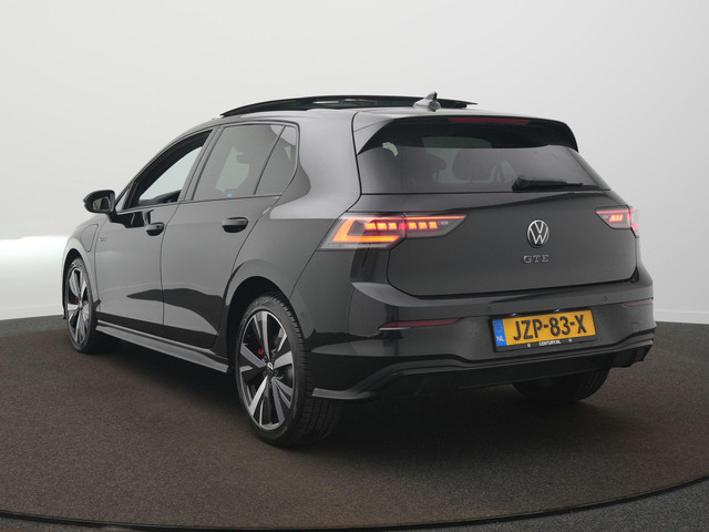 Foto 8 van Volkswagen Golf GTE 1.5 eHybrid 200 kW / 272 PK Hatchback 6 versn. 272PK | Panodak | Camera | ACC |