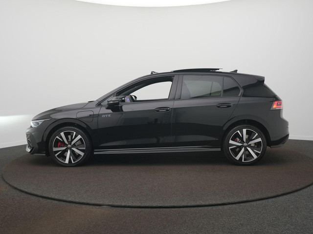 Foto 9 van Volkswagen Golf GTE 1.5 eHybrid 200 kW / 272 PK Hatchback 6 versn. 272PK | Panodak | Camera | ACC |