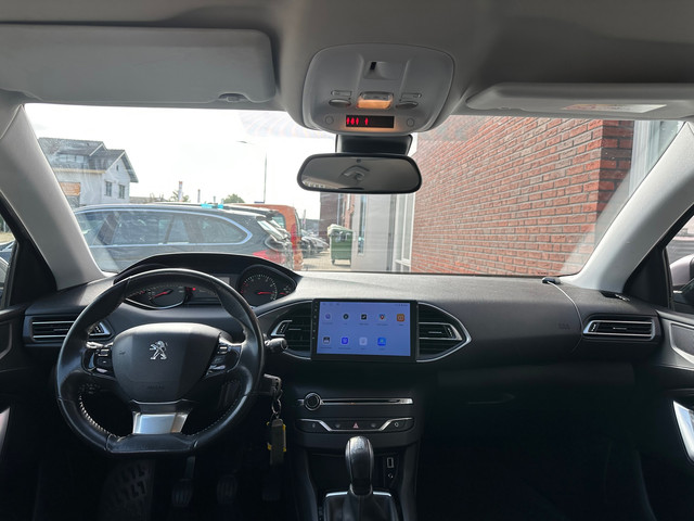 Foto 9 van Peugeot 308 1.2 VTi Access / Navi / PDC / Clima / Cruise