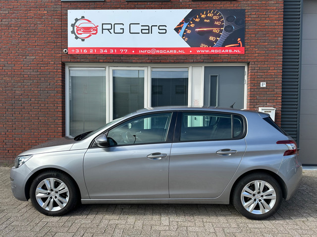 Foto 6 van Peugeot 308 1.2 VTi Access / Navi / PDC / Clima / Cruise