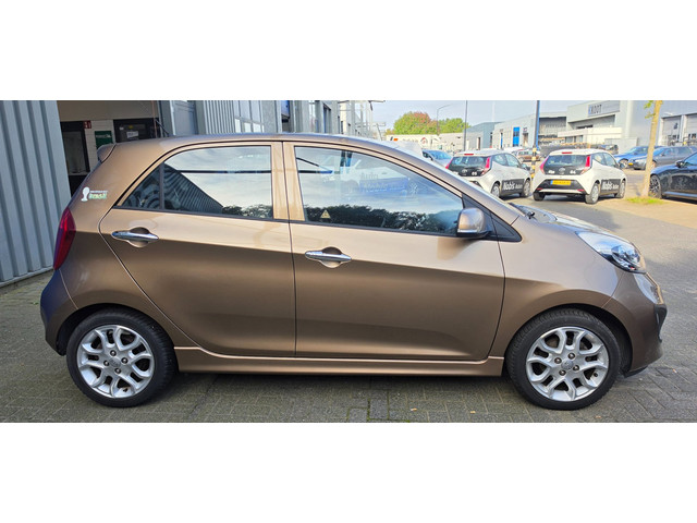 Foto 4 van Kia Picanto 1.2 85PK VOL AUTOMAAT UNIEK 33000KM! Veel opties!