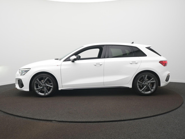 Foto 4 van Audi A3 Sportback 30 TFSI S edition S-Line | Navi | Climate | LED