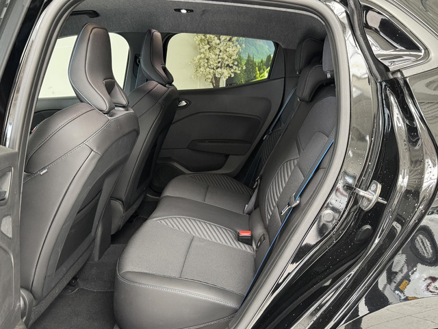 Foto 5 van Renault Clio 1.6 E-Tech Full Hybrid 145 Esprit Alpine | 360° Camera | Stoelverwarming | Apple CarPla