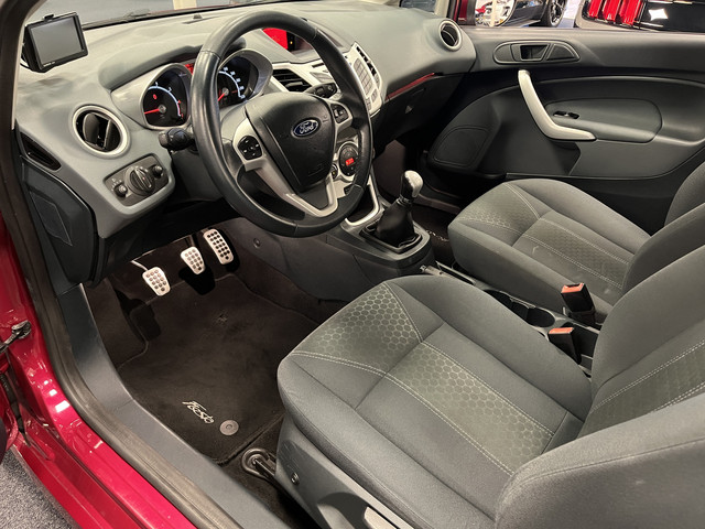 Foto 3 van Ford Fiesta 1.6 Sport X-Pack | Airco | Cruise | Navi | 17inch | PDC
