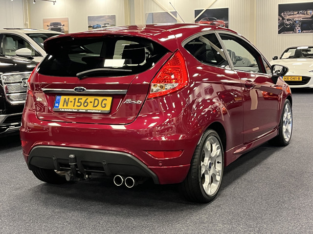 Foto 10 van Ford Fiesta 1.6 Sport X-Pack | Airco | Cruise | Navi | 17inch | PDC