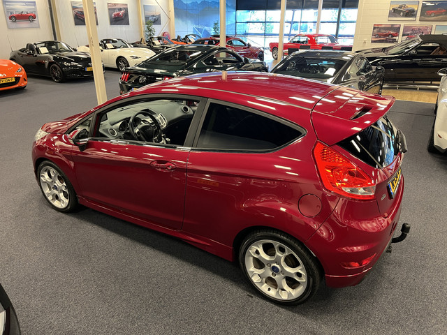 Ford Fiesta 1.6 Sport X-Pack | Airco | Cruise | Navi | 17inch | PDC