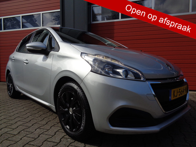 Foto 2 van Peugeot 208 1.2 PureTech Active Airco Cruise Navi 5DRS NL-Auto