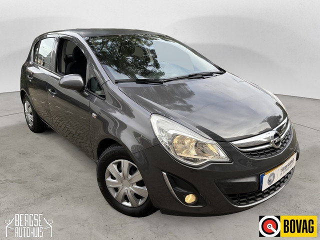Foto 5 van Opel Corsa 1.2 16V Cosmo Airco Elek. Ramen Facelift