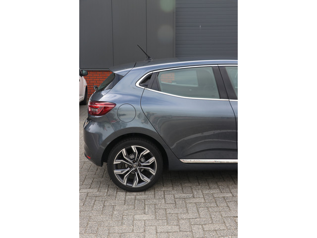 Foto 5 van Renault Clio 1.3 TCe Intens Bose audio | stuurverwarming | CC | Dealer onderhouden