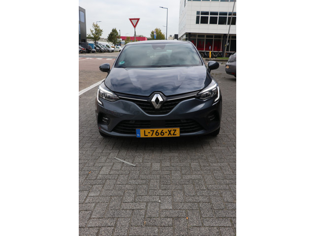 Foto 3 van Renault Clio 1.3 TCe Intens Bose audio | stuurverwarming | CC | Dealer onderhouden