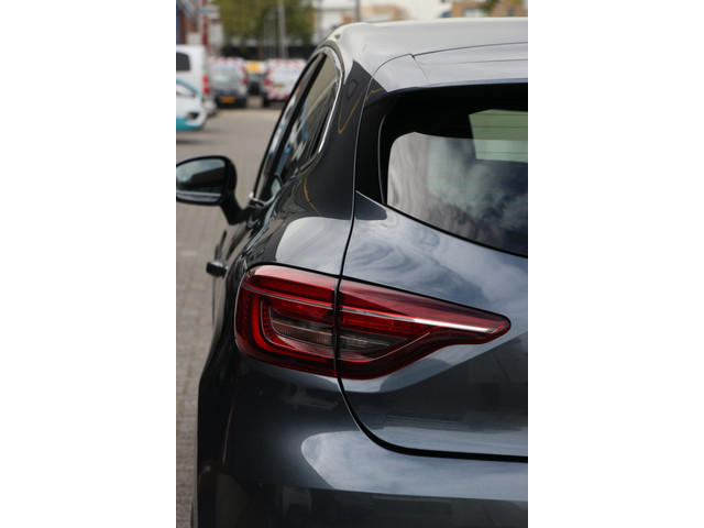 Renault Clio 1.3 TCe Intens Bose audio | stuurverwarming | CC | Dealer onderhouden