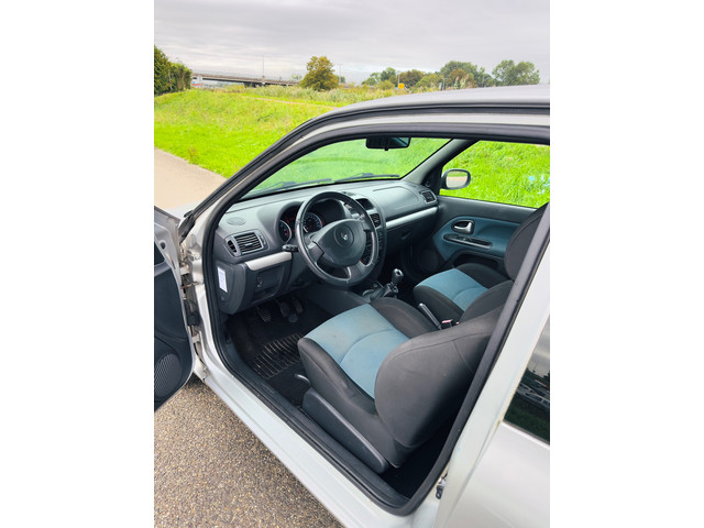 Foto 7 van Renault Clio 1.2-16V Exception