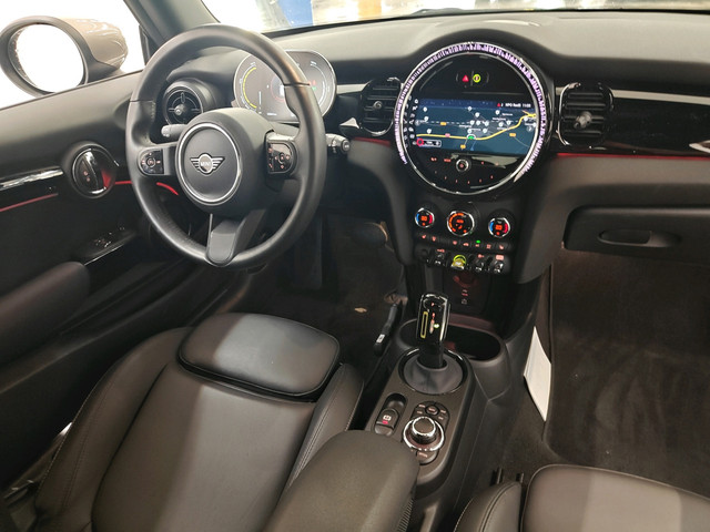 Foto 9 van Mini Electric Cooper 33 kWh 184pk Yours | SOH 98% | Leder | CarPlay | Navi | Stoelverwarming | Getin