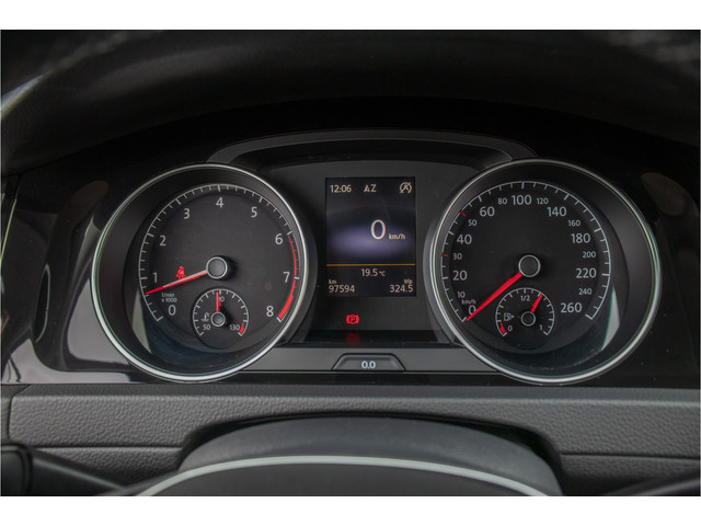 Foto 6 van Volkswagen Golf 1.2 TSI Business Edition, 2e eigenaar, 97.000km NAP, Massage, Camera, Half leder, Na