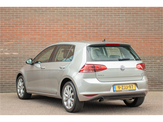Foto 9 van Volkswagen Golf 1.2 TSI Business Edition, 2e eigenaar, 97.000km NAP, Massage, Camera, Half leder, Na