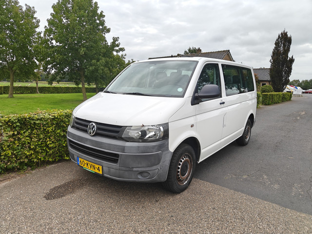 Foto 2 van Volkswagen Transporter Kombi 9 prs 2.0 TDI L1H1 Trendline AIRCO BJ 2010