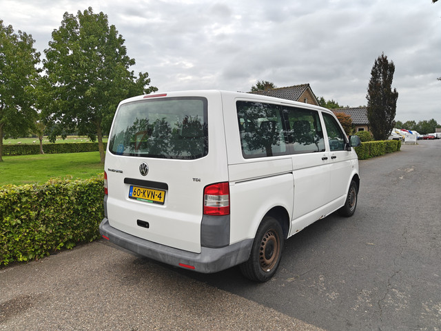 Foto 3 van Volkswagen Transporter Kombi 9 prs 2.0 TDI L1H1 Trendline AIRCO BJ 2010