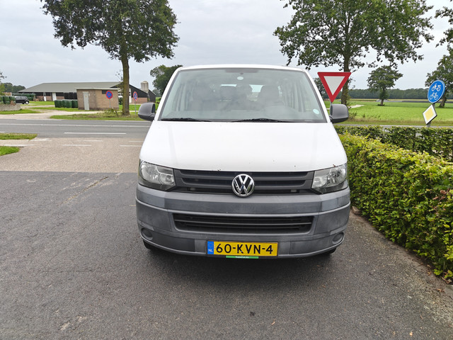 Foto 9 van Volkswagen Transporter Kombi 9 prs 2.0 TDI L1H1 Trendline AIRCO BJ 2010