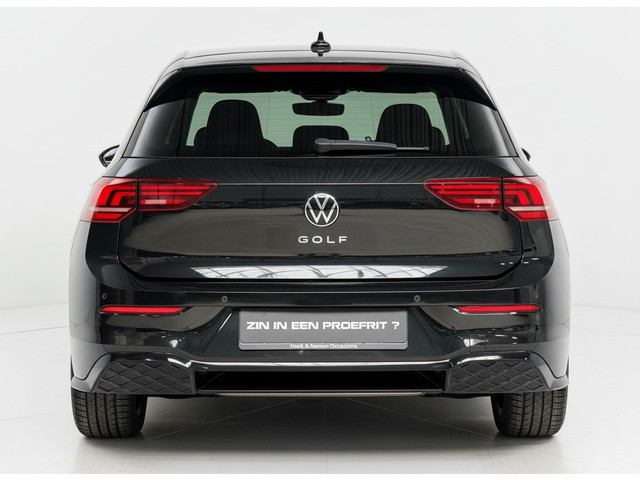 Foto 6 van Volkswagen Golf 1.5 eTSI R-Line Edition - Inc BTW - ACC - Camera