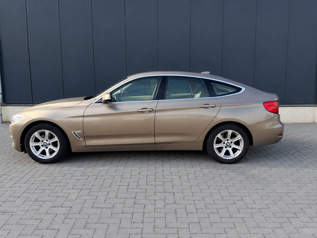 Foto 10 van BMW 3-serie Gran Turismo 318d GT High Executive Xenon Led