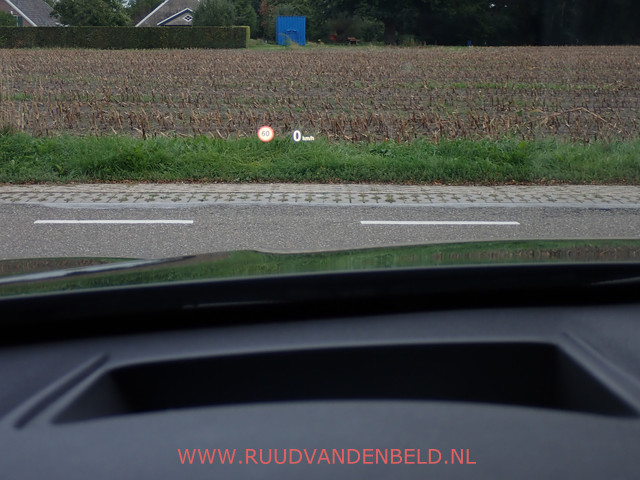 Foto 2 van BMW X1 xDrive20i PANODAK / HEAD-UP / SPORTLEER / BLUETOOTH