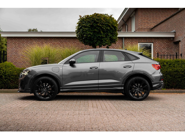 Foto 5 van Audi Q3 Sportback 45 TFSI e S Edition 245 PK 3x S-Line SONOS ACC Camera 21'' ABT RSQ3