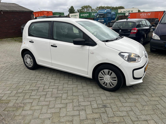 Foto 7 van Volkswagen up! 1.0 take up! BlueMotion airco (bj 2012)