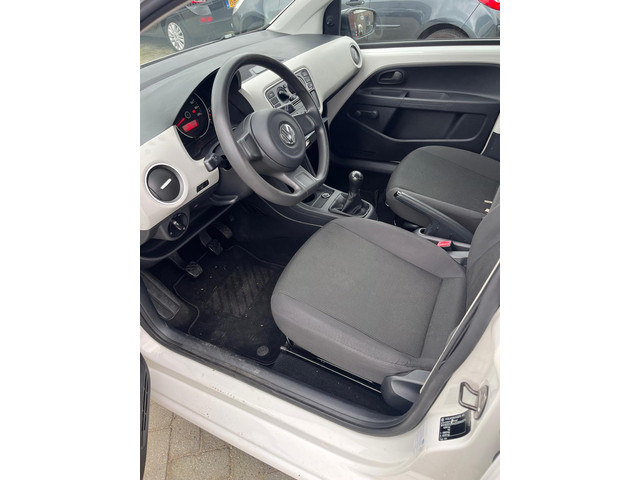 Foto 5 van Volkswagen up! 1.0 take up! BlueMotion airco (bj 2012)