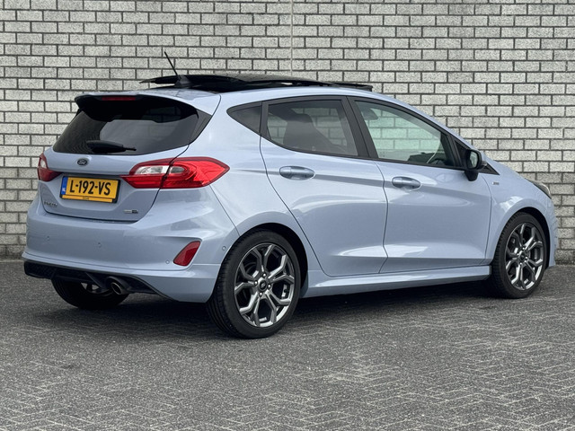 Foto 3 van Ford Fiesta 1.0 EcoBoost Hybrid ST-Line | B&O Audio | Panoramadak | Stoelverwarming | Camera |