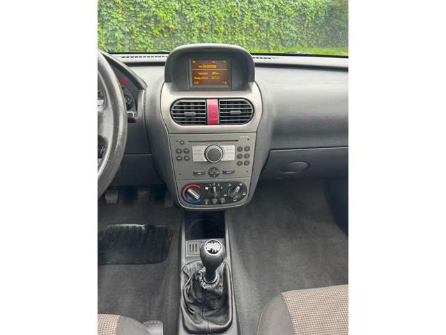 Foto 5 van Opel Corsa 1.4-16V Full Rhythm