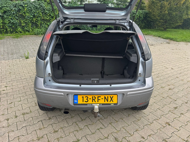 Foto 9 van Opel Corsa 1.4-16V Full Rhythm