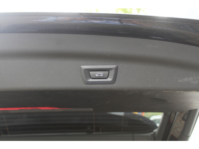 Foto 8 van BMW X1 sDrive18i Apple Carplay/Android Auto l Lederen bekleding l Hemelbekleding donker l Lichtmetal