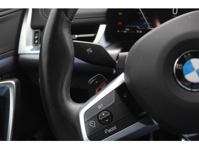 Foto 10 van BMW X1 sDrive18i Apple Carplay/Android Auto l Lederen bekleding l Hemelbekleding donker l Lichtmetal