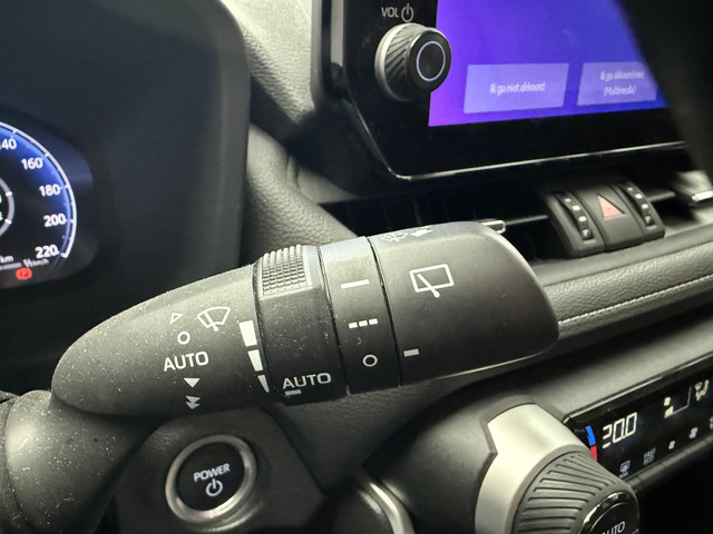 Foto 9 van Toyota RAV4 2.5 Hybrid Dynamic Style pakket, Lederen stoelen en elektrisch verstelbare stoele, stuur