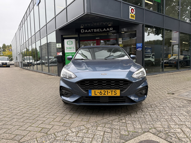 Foto 2 van Ford FOCUS Wagon 1.0 EcoBoost ST Line X Business Camera el.klep Navi