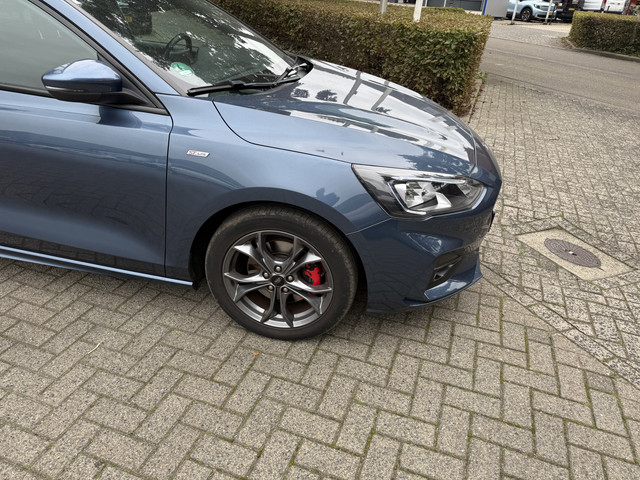 Foto 7 van Ford FOCUS Wagon 1.0 EcoBoost ST Line X Business Camera el.klep Navi